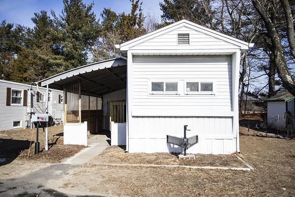 460 Collins St #20, Attleboro, MA 02703