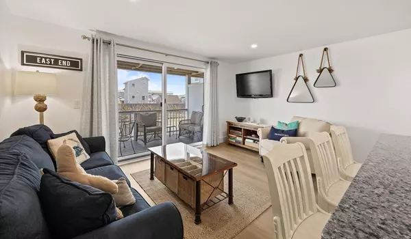 Provincetown, MA 02657,945 Commercial Street #1B