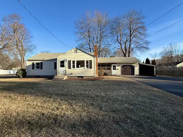 92 River Rd, Agawam, MA 01001