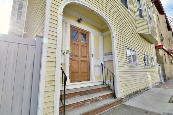 206 Pearl St #1A, Somerville, MA 02145