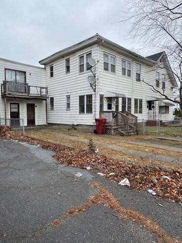 89 Mammoth Rd, Lowell, MA 01854