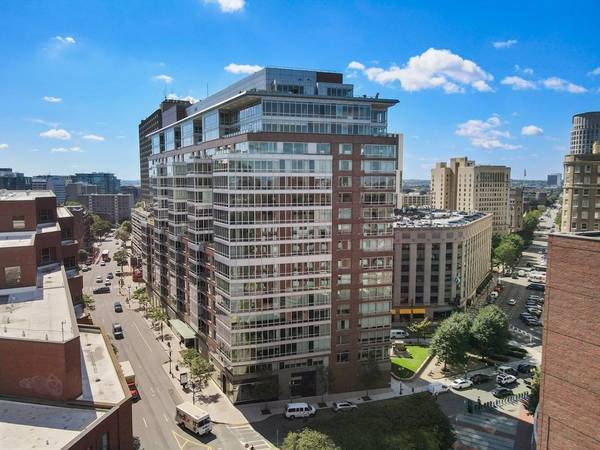 1 Charles St S #PH205, Boston, MA 02116