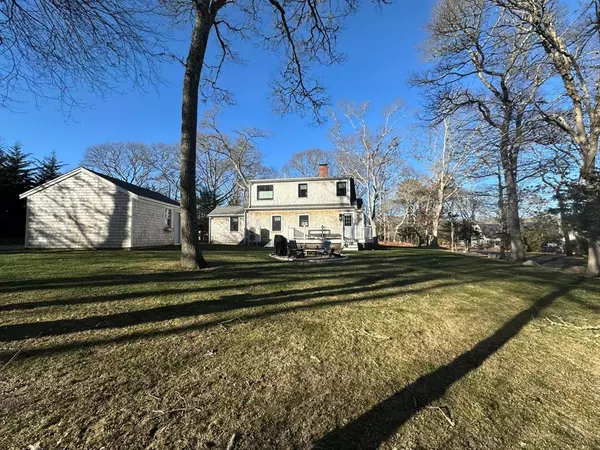 Barnstable, MA 02655,21 Oak Ln