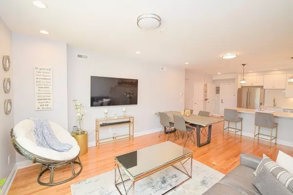 15 Guild Street #205, Boston, MA 02119