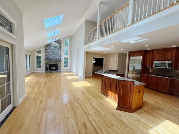 Dover, MA 02030,11 Schaffner Ln