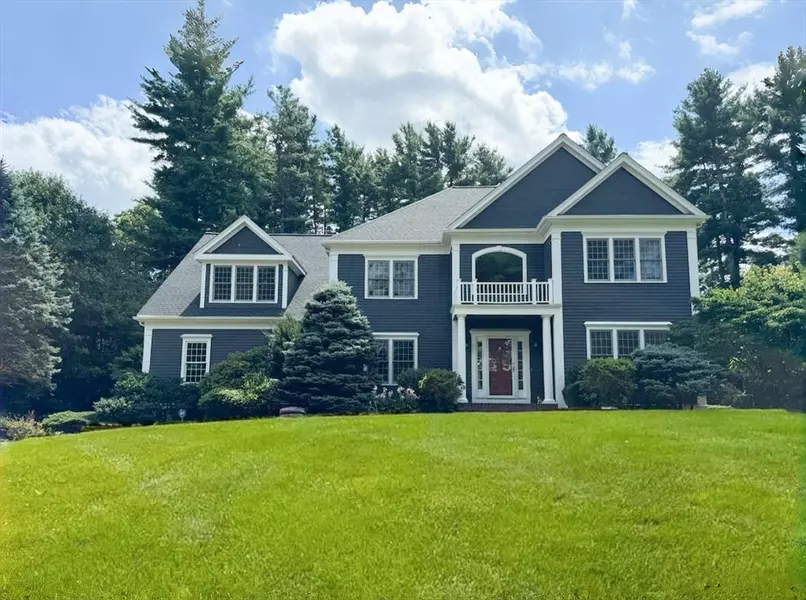 11 Schaffner Ln, Dover, MA 02030