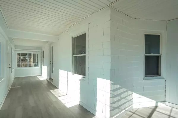 Somerset, MA 02726,196 Read Street