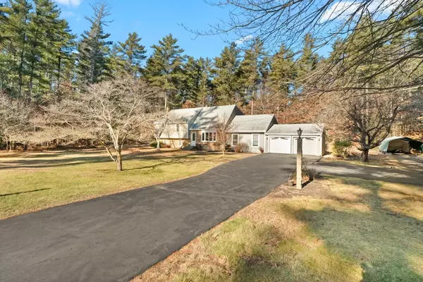 Lakeville, MA 02347,2 Woodview Dr