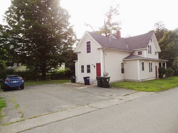 Holden, MA 01520,48 Maple St. #1