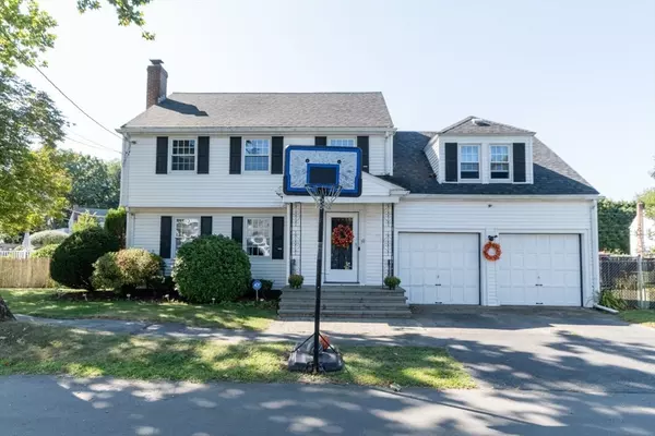 Milton, MA 02186,30 Courtland Cir