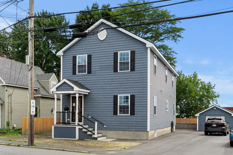 241 Plain St, Lowell, MA 01852