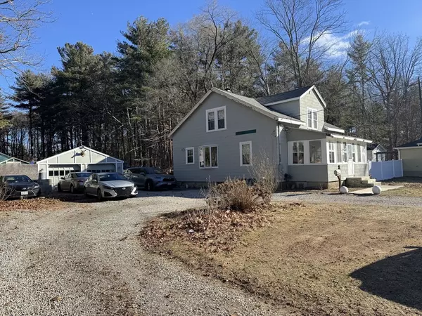 586 Common St, Walpole, MA 02081