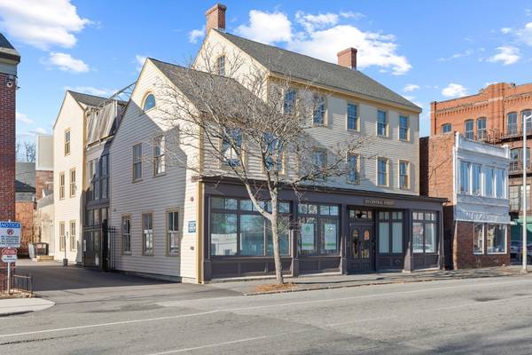 321 Central St #206, Lowell, MA 01852