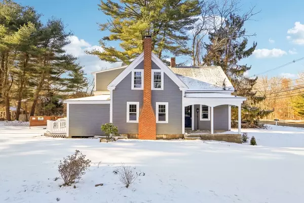 58 E Washington St, Hanson, MA 02341