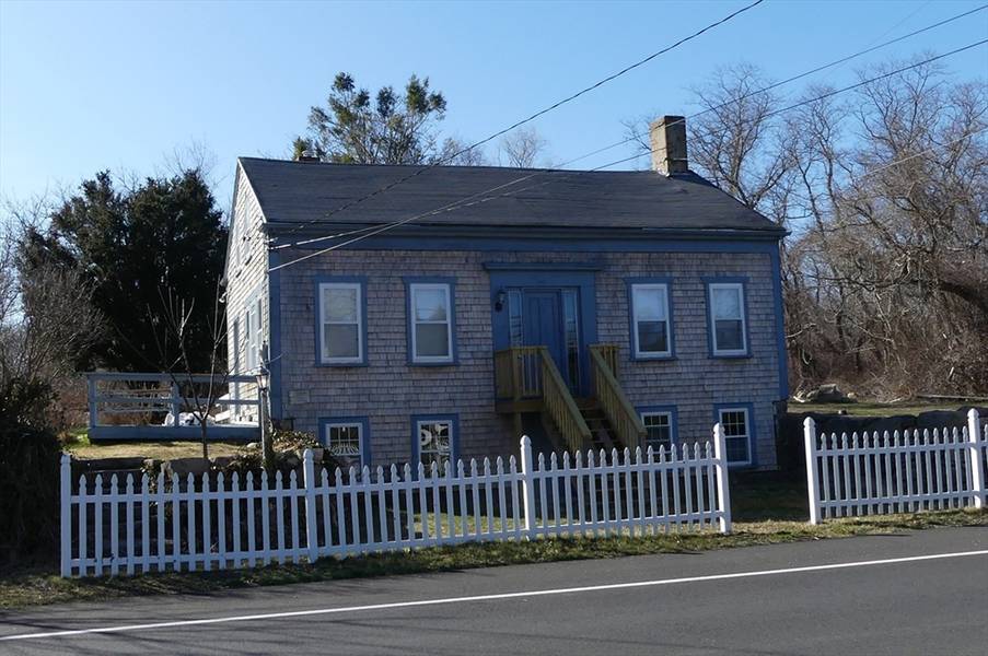 559 Main Rd, Westport, MA 02790