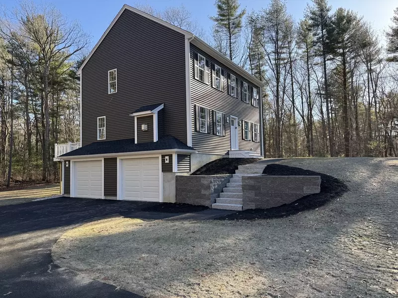 23 Tisbury Lane, Middleboro, MA 02346