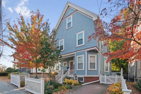 64 Roseland St, Cambridge, MA 02140