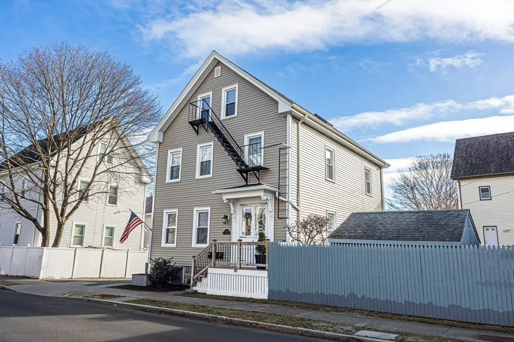 New Bedford, MA 02740,466 Union St