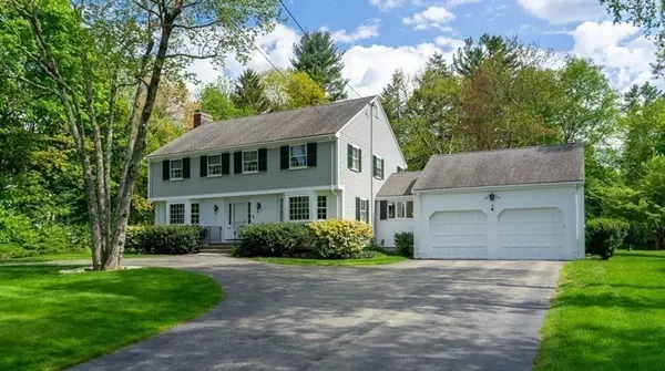 18 Greystone Rd, Dover, MA 02030