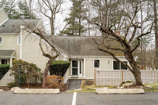 97 Fifer Ln #97, Lexington, MA 02420