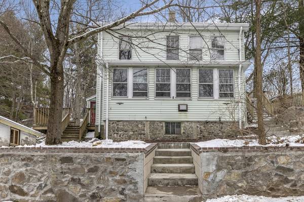 21 West St, Melrose, MA 02176