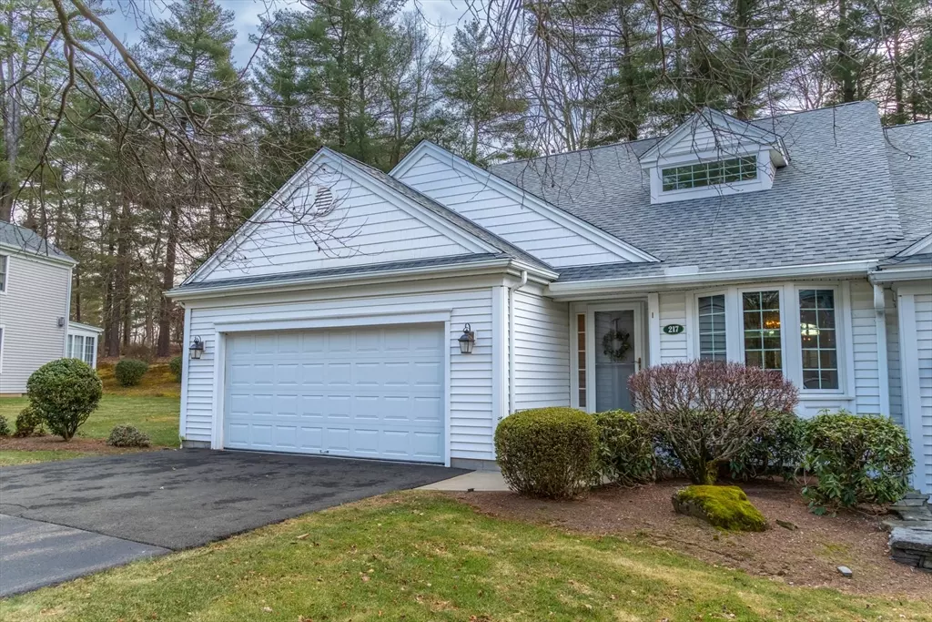 East Longmeadow, MA 01028,217 Pinehurst #217