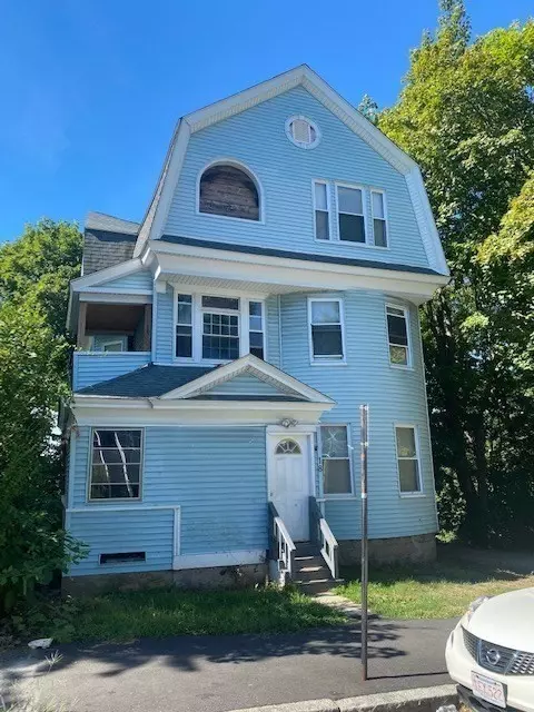 18 Upsala St, Worcester, MA 01610