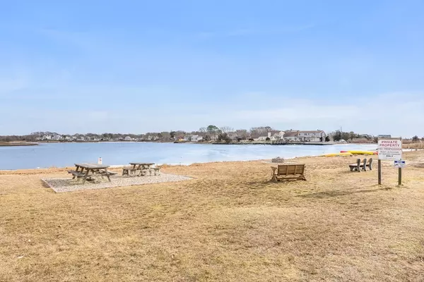 Yarmouth, MA 02673,138 Baxter Avenue