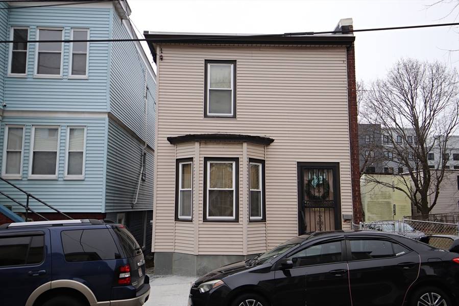 181 Chester Ave, Chelsea, MA 02150