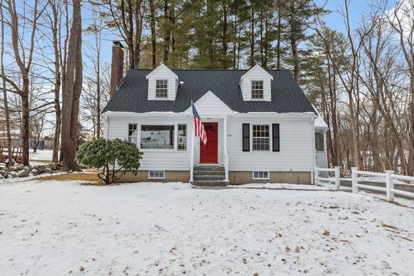 692 Pearl Street, Reading, MA 01867