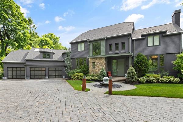 682 Hammond, Brookline, MA 02467