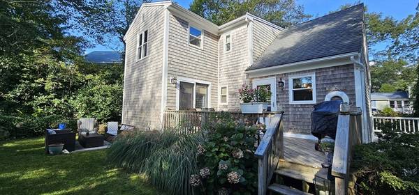 14 Longfellow Road, Bourne, MA 02562