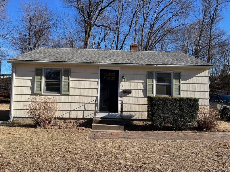 47 St. Dennis Street, Westfield, MA 01085