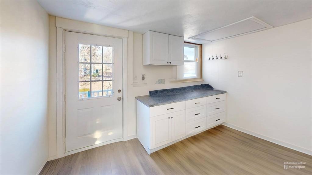 Upton, MA 01568,130 High St