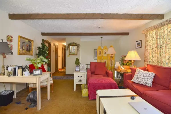 Danvers, MA 01923,44 Longbow Road