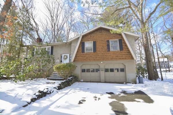 44 Longbow Road, Danvers, MA 01923