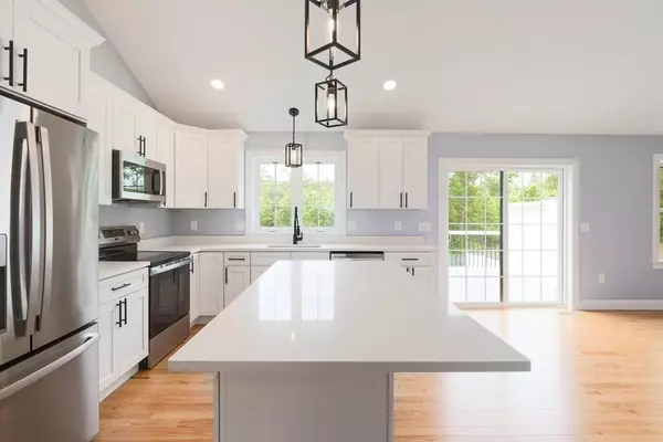 Barre, MA 01005,522 B South Street #B