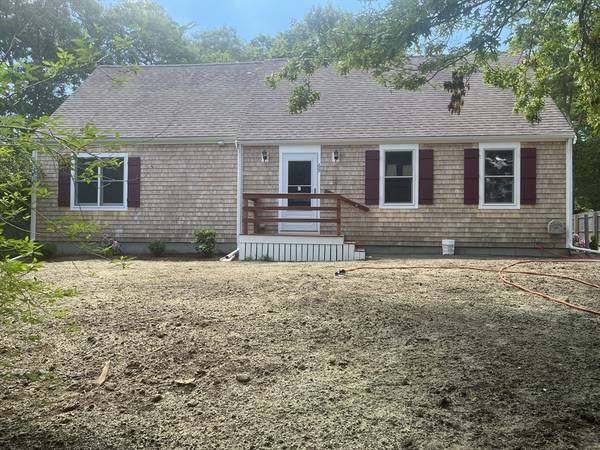 69 Cambridge Drive, Mashpee, MA 02649