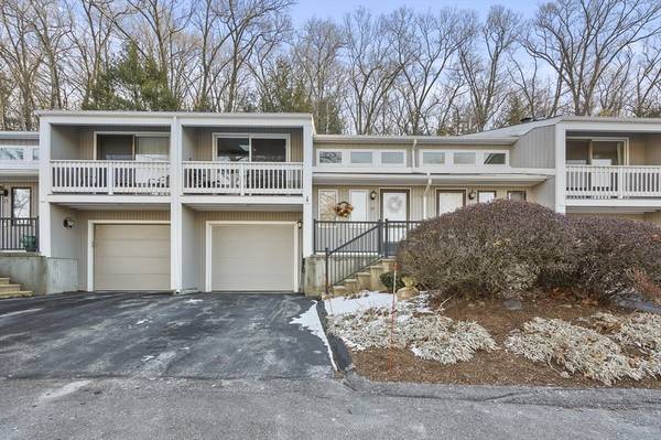 27 Gordon Cir #27, Grafton, MA 01519