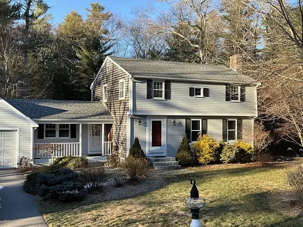 42 Wellington Ln, Duxbury, MA 02332