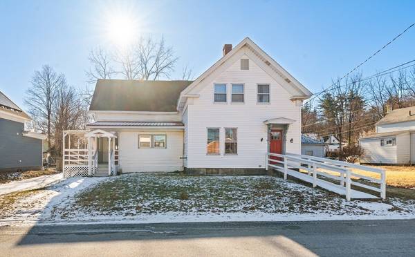 19 W Myrtle St, Orange, MA 01364