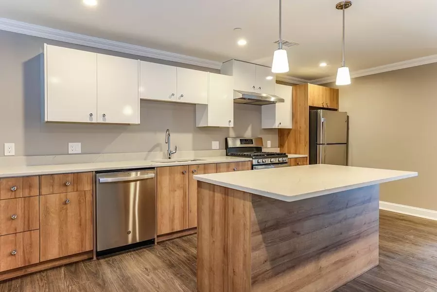 918 Providence Highway #407, Dedham, MA 02026