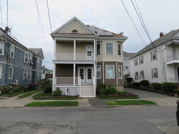 203 Hersom St #1, New Bedford, MA 02745