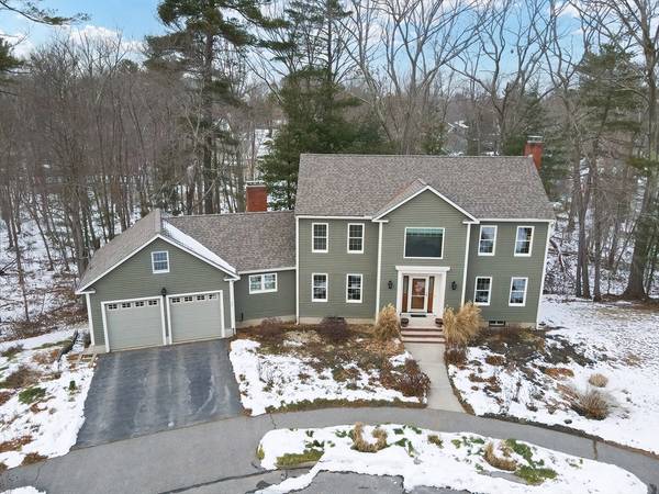 40 Estate Ln, Reading, MA 01867