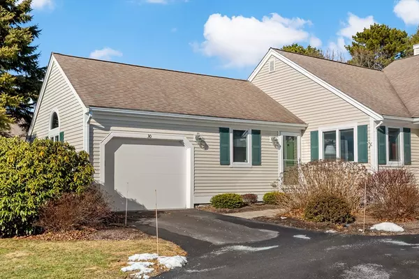 30 Bonwood Dr #30, Mashpee, MA 02649