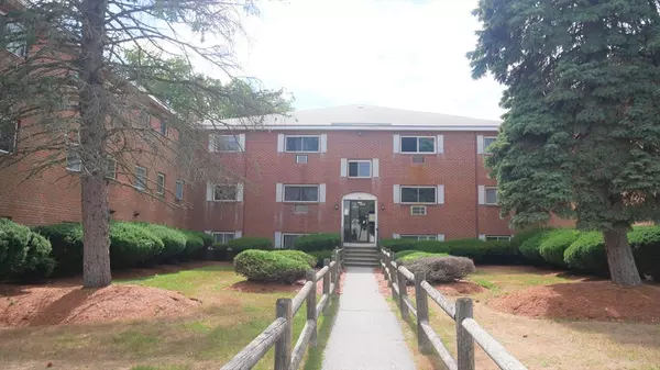 9 Glen Ave #20, Chelmsford, MA 01824