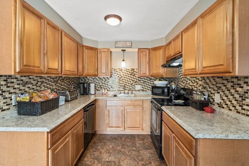 Newton, MA 02458,71 Silver Lake Ave #71