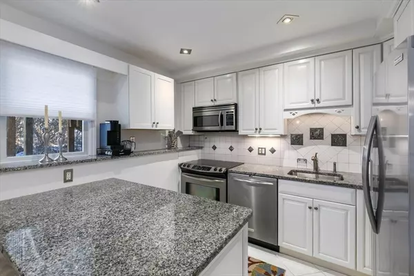 Saugus, MA 01906,1 Atkinson Dr #1
