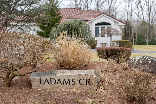 1 Adams Cir, Rehoboth, MA 02769