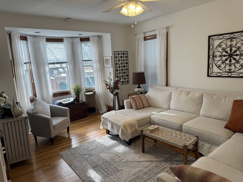 422 East 6th #2, Boston, MA 02127